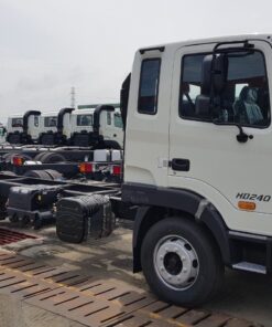 Giá Xe Tải HYUNDAI HD240 - 15 TẤN NHẬP KHẨU
